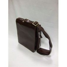 Woodland Leather Men's Large Messenger Style Bag