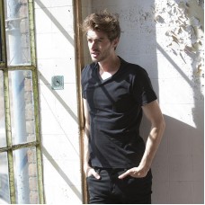 Skinni Fit Men's Feel Good V-neck Stretch T-shirt