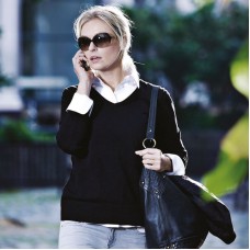 Nimbus Women's Cambridge Knit V-neck Sweater