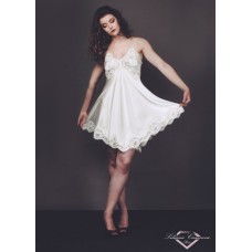 Liliana Casanova Beauregard Slip